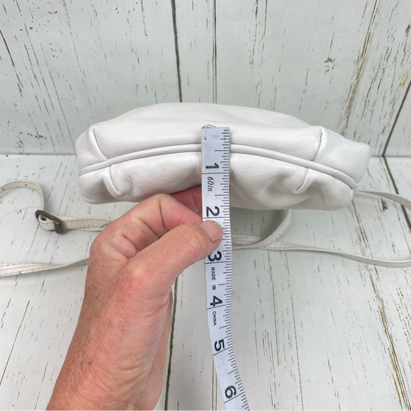 Papillon Vintage‎ Crossbody Clasp Purse - Picture 8 of 16